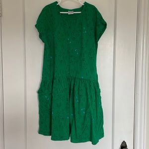 Green “Sasquatch” print dress — Hannah Andersson